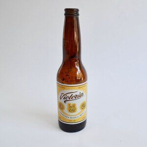 Vintage Victoria 12 Fluid Ounce Beer Bottle Cerveceria Modelo, Mexico Cerveza